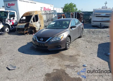 2016 Nissan Altima 2.5 Sv z USA, uszkodzony, nr VIN 1N4AL3AP4GC276124